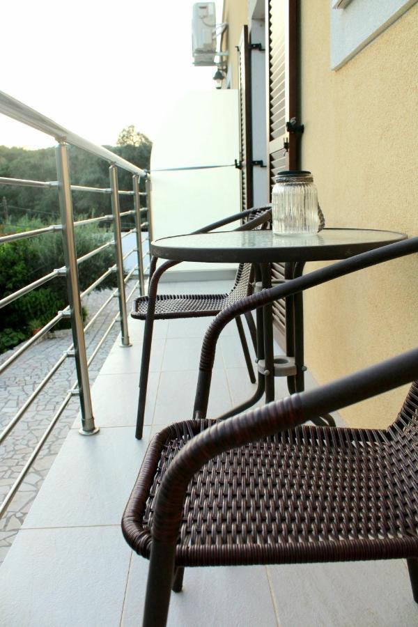 Alegria Apartments Гайос Екстериор снимка
