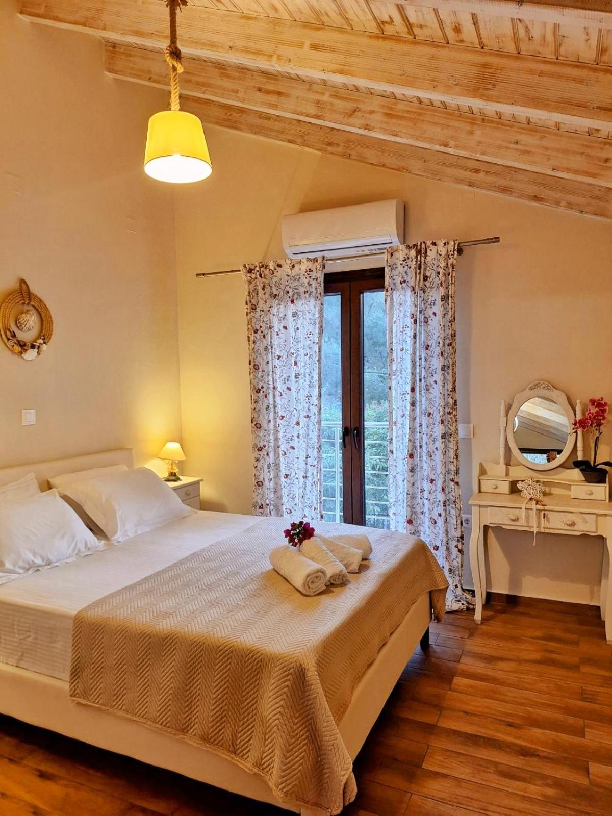 Alegria Apartments Гайос Екстериор снимка